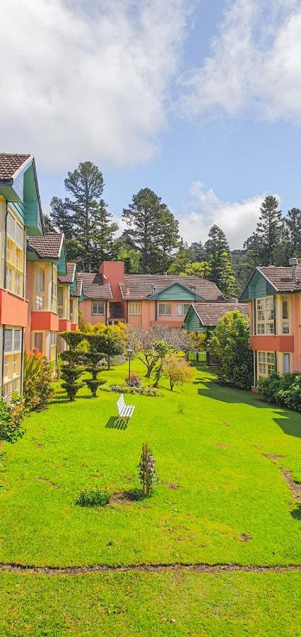 Duplex Floresta Negra - Sua Base Perfeita Em Gramado! Otima Localizacao Lagonegro 500M - 02 Quartos E 02 Banheiros Para Familia Em Condominio Fechad0, Cozinha Completa Com Garagem E Portaria 24H エクステリア 写真