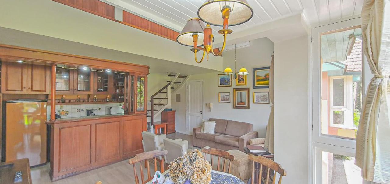 Duplex Floresta Negra - Sua Base Perfeita Em Gramado! Otima Localizacao Lagonegro 500M - 02 Quartos E 02 Banheiros Para Familia Em Condominio Fechad0, Cozinha Completa Com Garagem E Portaria 24H エクステリア 写真