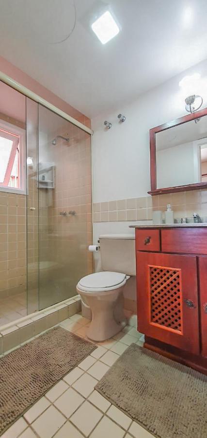 Duplex Floresta Negra - Sua Base Perfeita Em Gramado! Otima Localizacao Lagonegro 500M - 02 Quartos E 02 Banheiros Para Familia Em Condominio Fechad0, Cozinha Completa Com Garagem E Portaria 24H エクステリア 写真